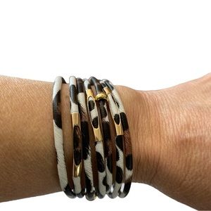 Animal print leather 8 inch bracelet. Magnetic gold clasp &  accents.